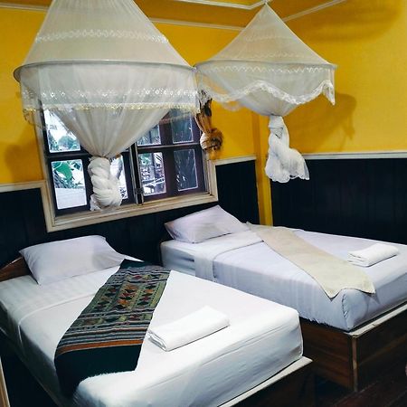 Pan Guest House Donkhone Ban Donsom エクステリア 写真