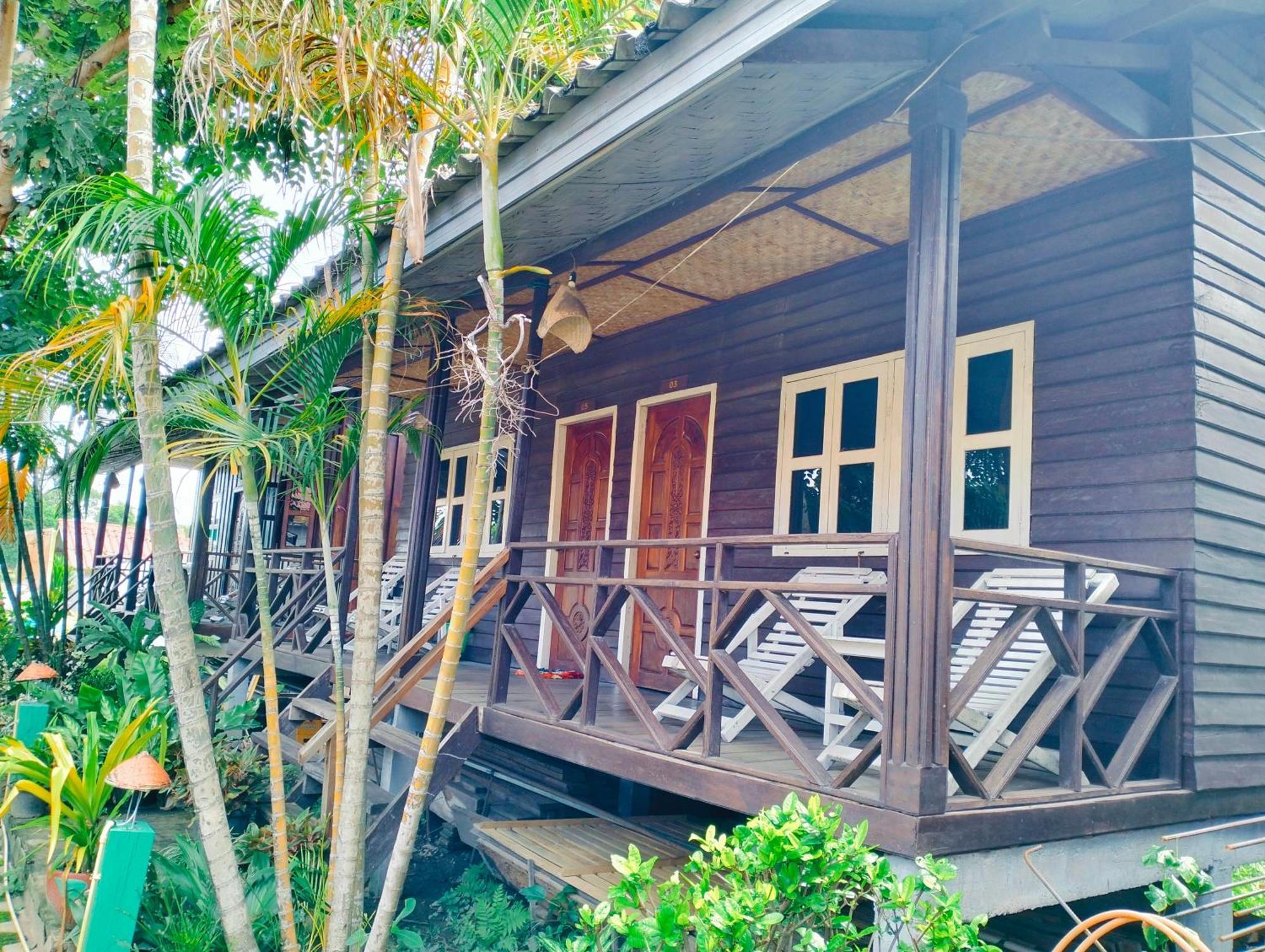 Pan Guest House Donkhone Ban Donsom エクステリア 写真